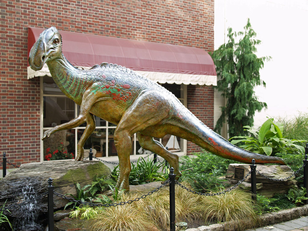 This is a statue of a Hadrosaurus from Haddonfield, Camden County, New Jersey, a state-owned parkland, where the first relatively complete set of dinosaur fossils were discovered in 1838, and then fully excavated by William Parker Foulke in 1858.